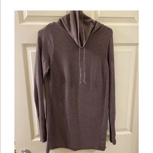 Artisan NY women’s sweater size small